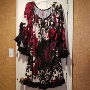 Dramatic Ruffle hem/sleeve paisley dress